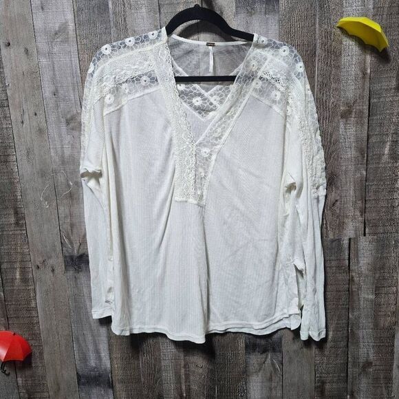 Free People Angel Food Lola Laced Ivory Top Size Medium - Picture 2 of 5